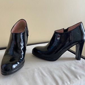 Armuse Patent Leather Booties